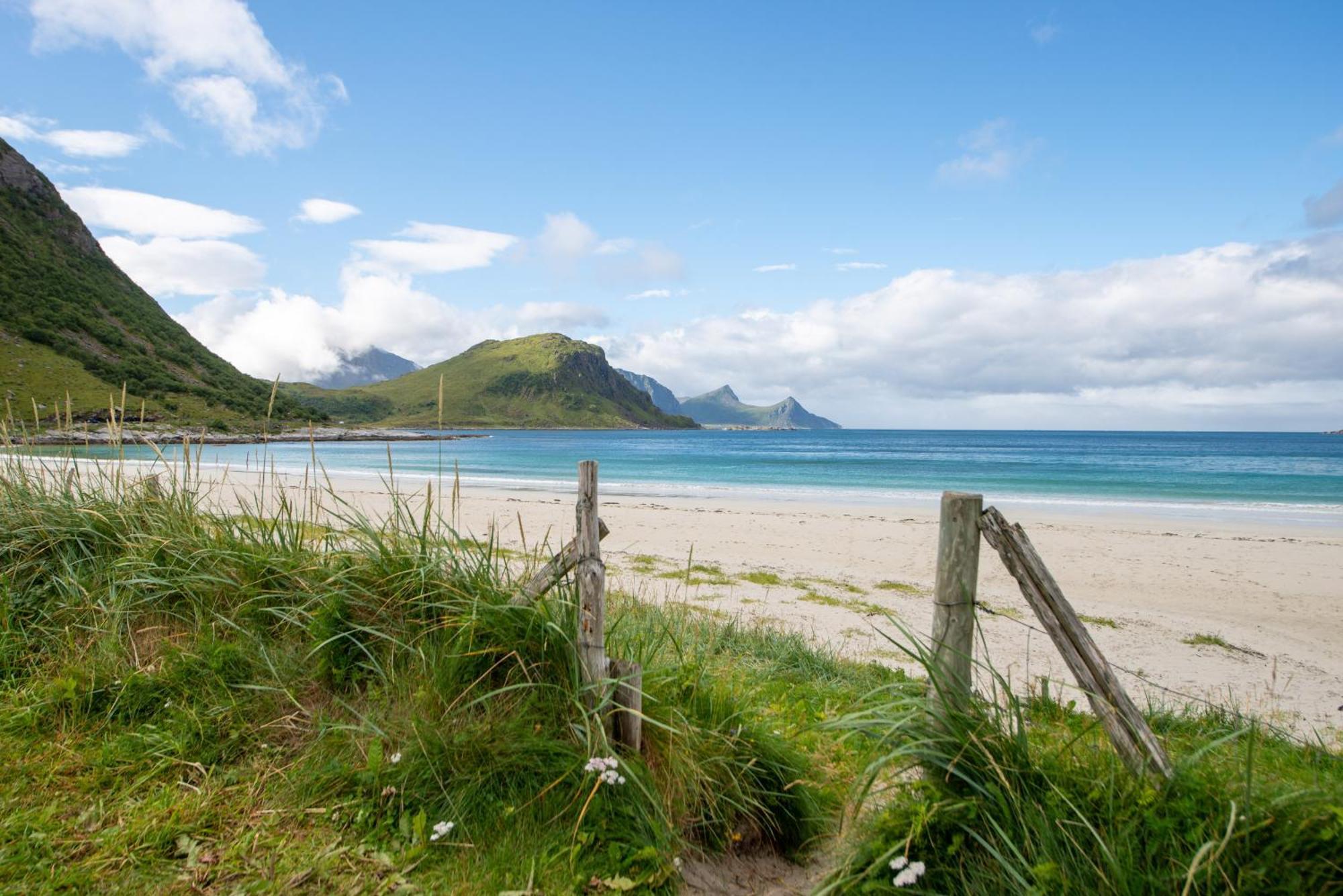 Haukland Beach Panorama Offersoya Extérieur photo